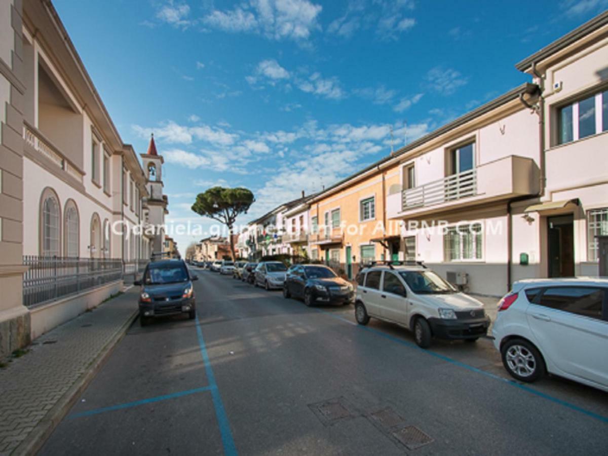 Casa Lu' Villa Viareggio Exterior foto